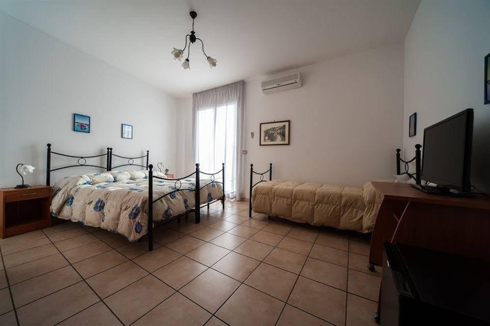 Fragolina B&B Furci Siculo Luaran gambar